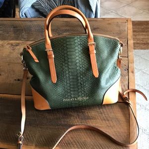 Dooney & Bourke Handbag